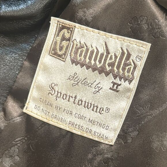 Vtg 70s grandella II ladies button up chocolate brown fur coat size 12 - Picture 13 of 15